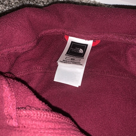 Maroon North Face Small - Picture 3 of 6